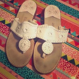 Jack Rogers • White!